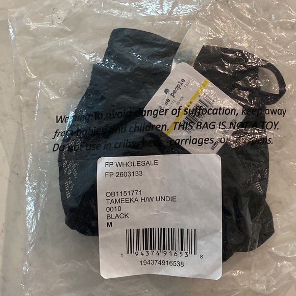 Tameeka Undies - Picture 8 of 10